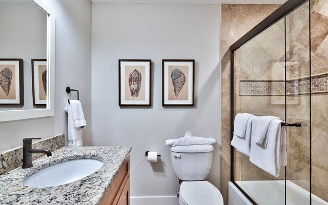 Bottoms Up by RedAwning