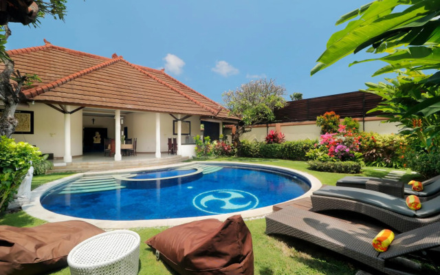 Heliconia Villa
