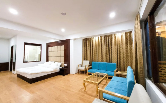 Hotel The Kaiser Palace
