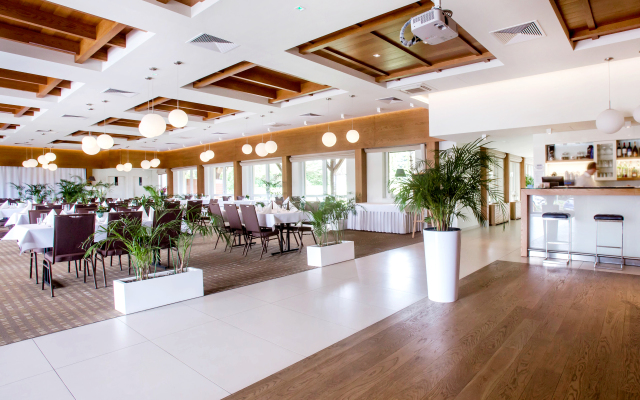 Hotel Platan