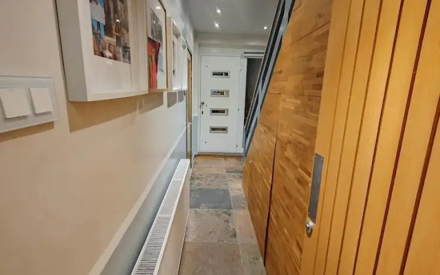 Cozy Blackpool Retreat With 3 Bedrooms