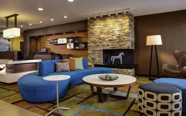 Fairfield Inn & Suites by Marriott Lincoln Southeast