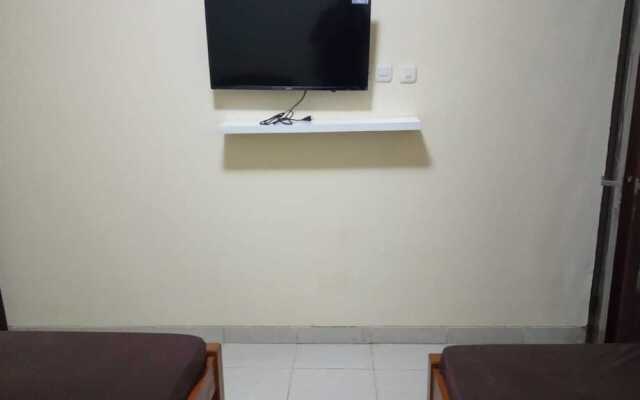 Guest House 647 Tanjung Duren Utara