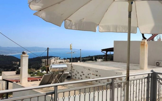 Monolithos Village Apartments