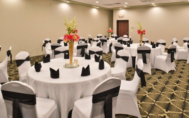 Cottonwood Inn and Conference Center