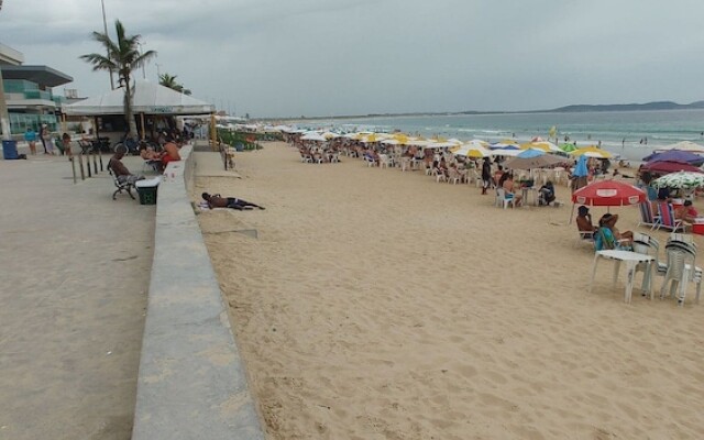 Lindo APT inteiro mt perto da praia Peró
