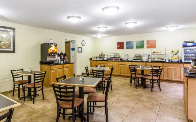 Rodeway Inn