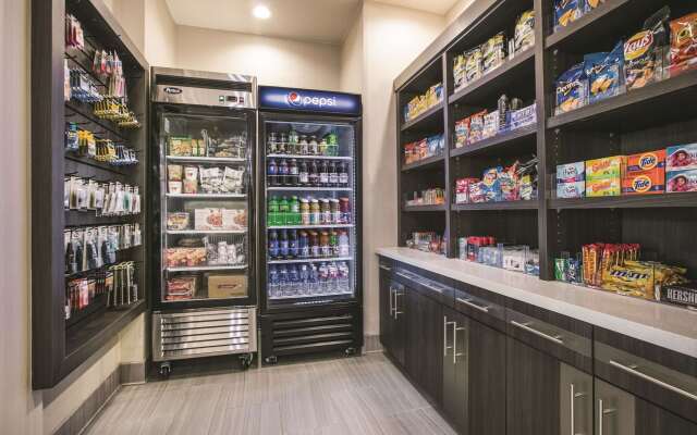 La Quinta Inn & Suites by Wyndham Dallas - Richardson