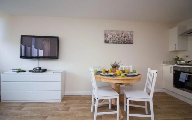 Stayzo Stylish Accommodation in Southampton 10