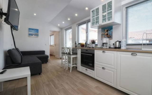 Apartments Korina and Dadi