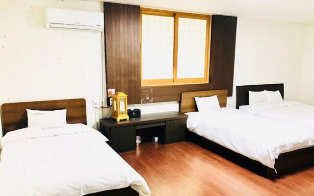 Jeonju Hansung Tourist Hotel