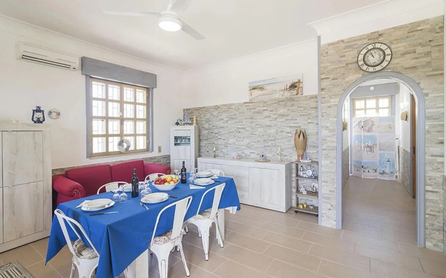 Villa Milon Near The Sea