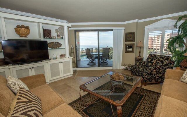 Inlet Reef 312 2 Bedroom Condo by RedAwning