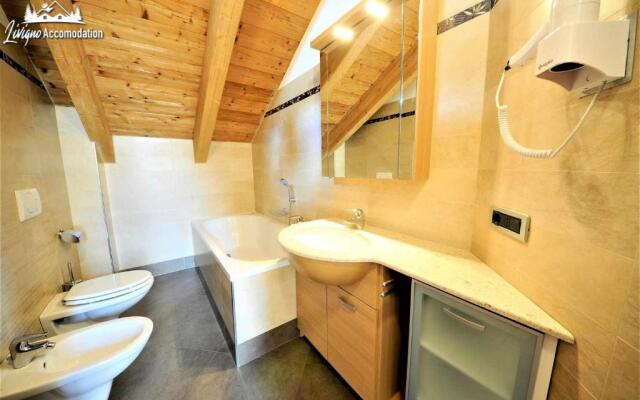 Appartamento Neve molto spazioso e luminoso disposto su 2 livelli