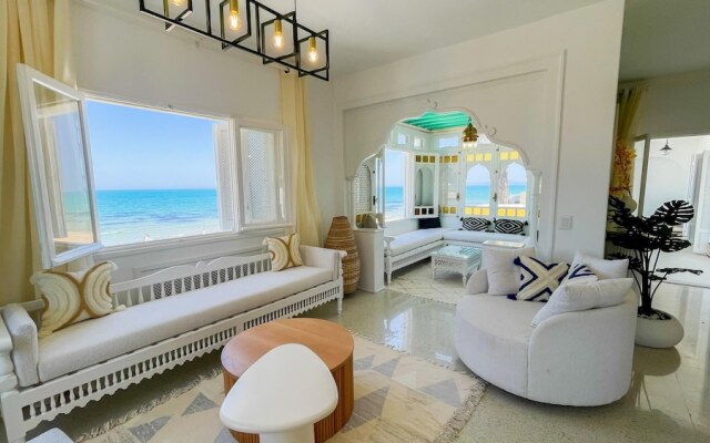 The Sea House Beach Front Villa With Pool