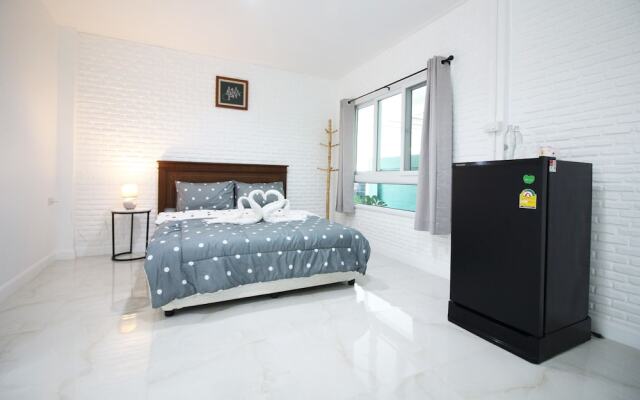 Room-baan Khunphiphit Homestay No3351