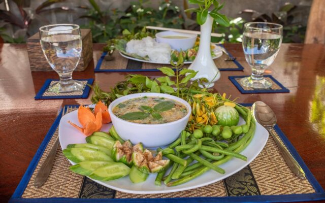 Siem Reap Holiday Garden