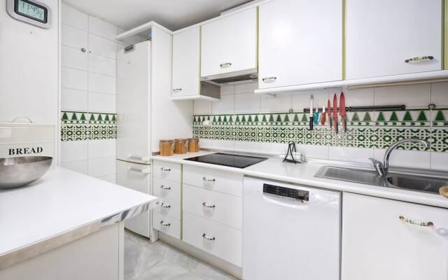 Dona Sofia - Fuengirola Promenade Apartment With Stunning Sea Views, Wifi