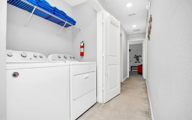 Charming Chalet at Compass Bay Cb101