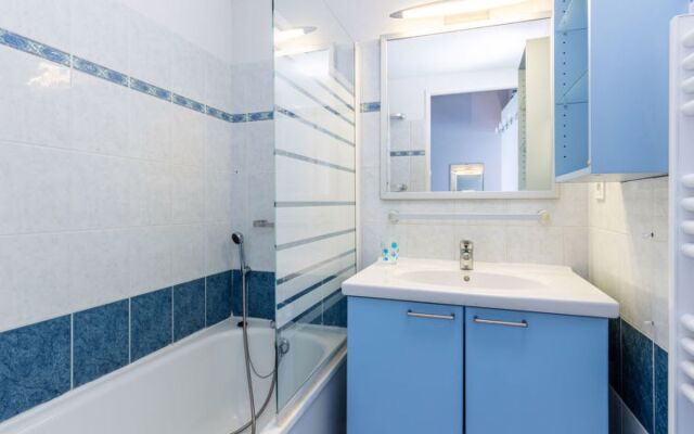 Les Hautes Folies 20775