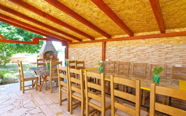 Apartments Orange 709