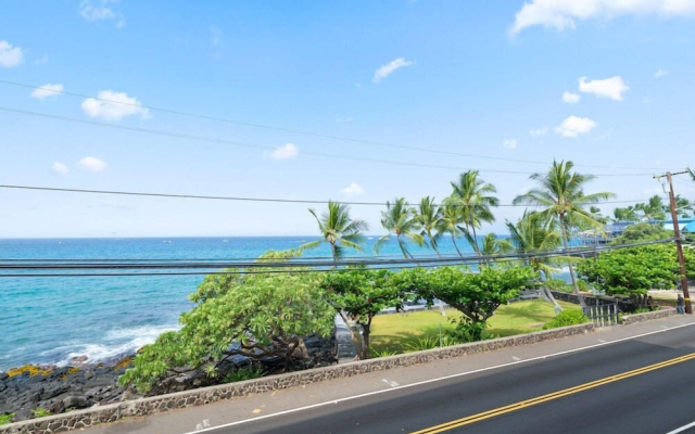 Kona Alii Oceanview Pool Shops & Restaurants