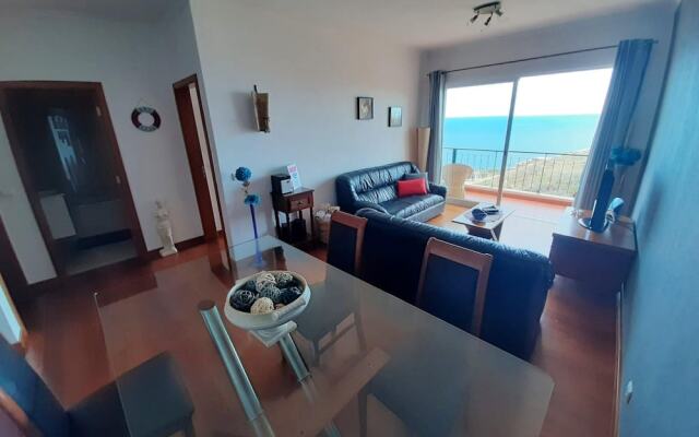 Apartment With 2 Bedrooms in Caniço, With Wonderful sea View, Furnishe