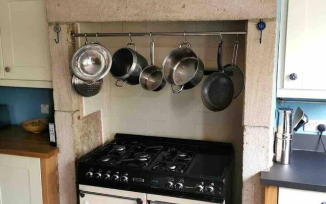 Spacious Riverside Home, 3 Bedrooms, Hebden Bridge