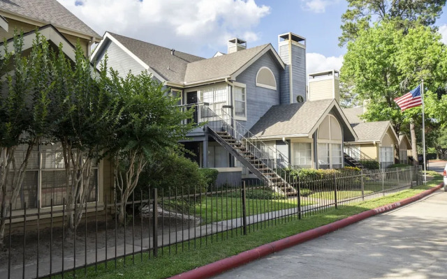 OYO Apartments at Champions Green