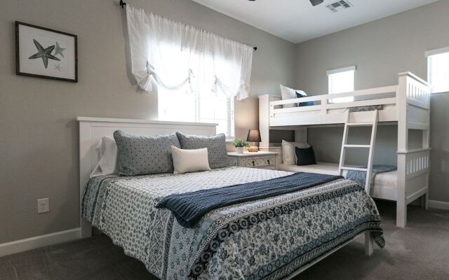 Mesa Palms Ferro 4 Bedroom Townhouse by RedAwning