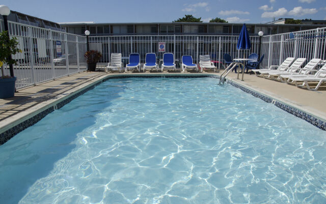 SeaLoft Oceanfront Hotel