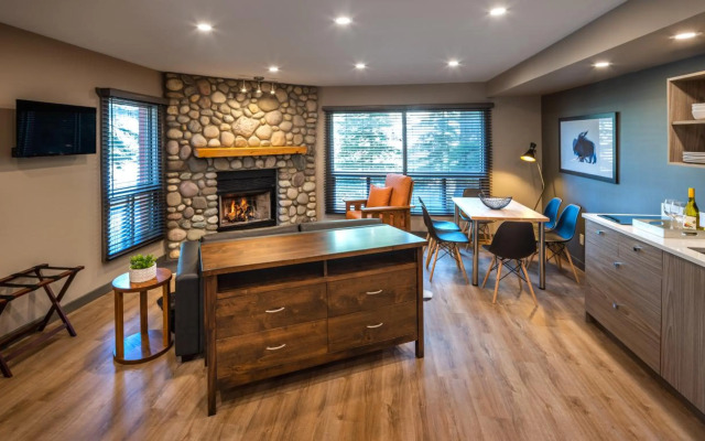Buffalo Mountain Lodge