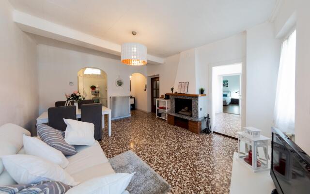 Co-a391-caal49a1 - Family Nest on Lake Como