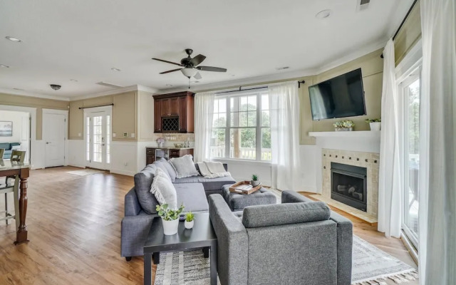 The Hide Away Beach on the Bay