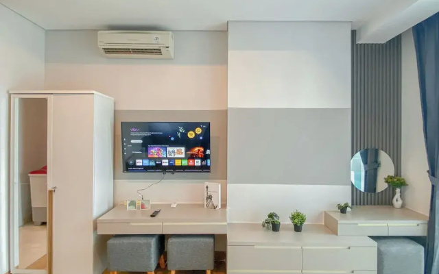 Comfy And Neat Studio At Capitol Suites Apartment