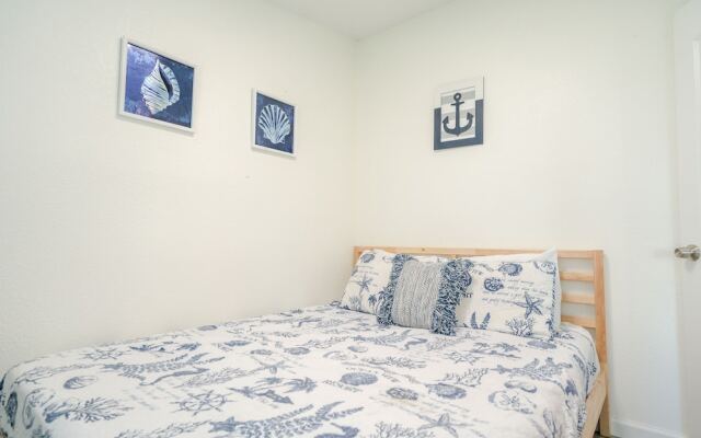 Cast A Waves 2 Bedroom Home