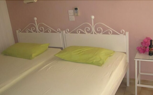Marina rooms