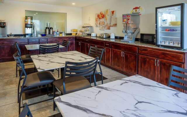 Super 8 by Wyndham Villa Rica