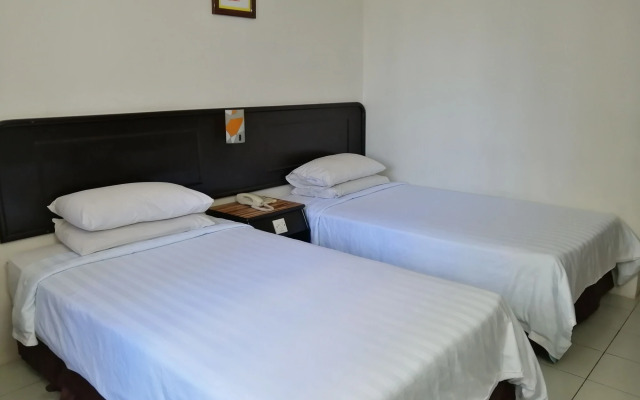 Wah May Hotel