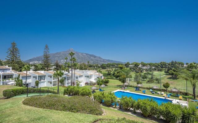 Azahara1 Beautiful apartment frontline golf