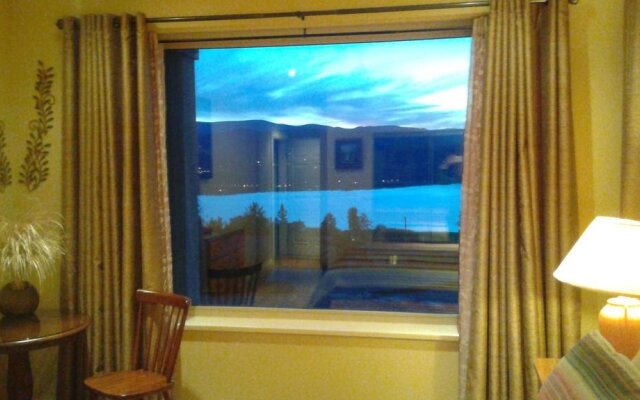 Above Naramata Bed & Breakfast