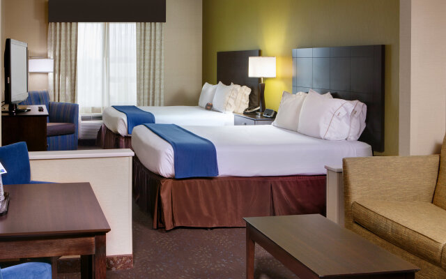 Holiday Inn Express Hotel & Suites Saginaw by IHG
