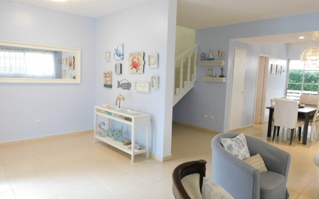 Villa Caracol ideal families