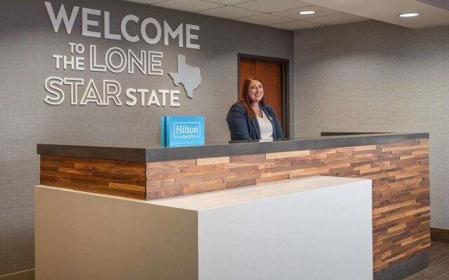 Hampton Inn & Suites-Dallas Allen