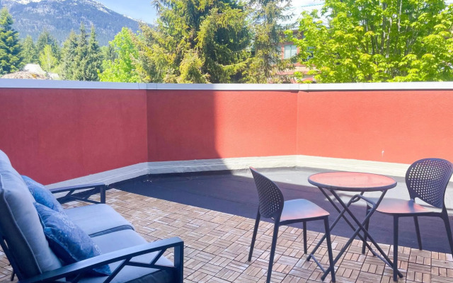 Alpenglow Lodge Studio Step Down Living Area by MVA