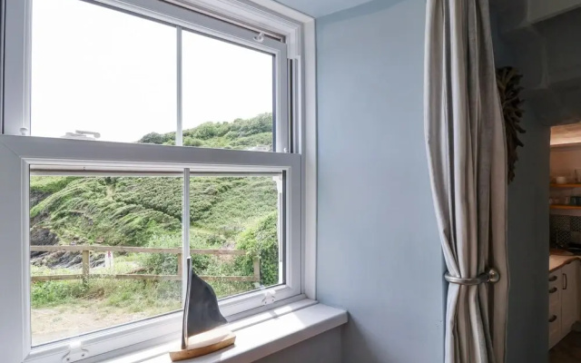 2 Cliff Cottages
