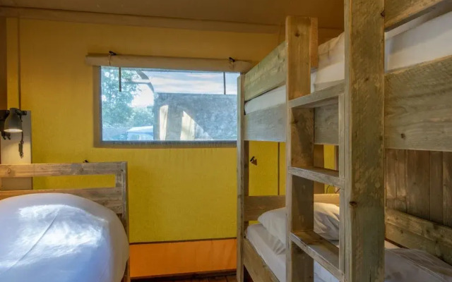 Comfortable Safari Tent in De Maasduinen