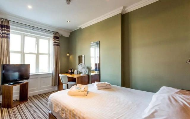 The Bawn Lodge Hotel