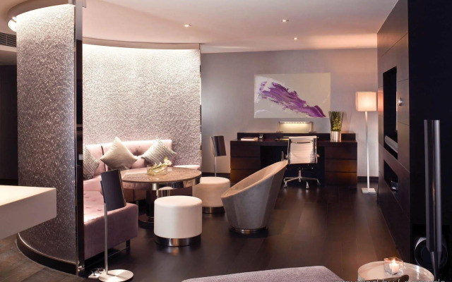 The Mira Hong Kong Hotel