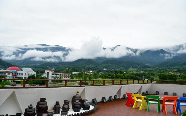 Nogodan Guesthouse & Hotel